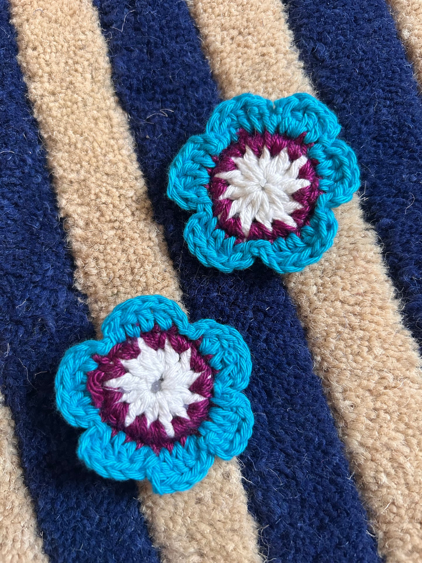 Crochet flower clip set