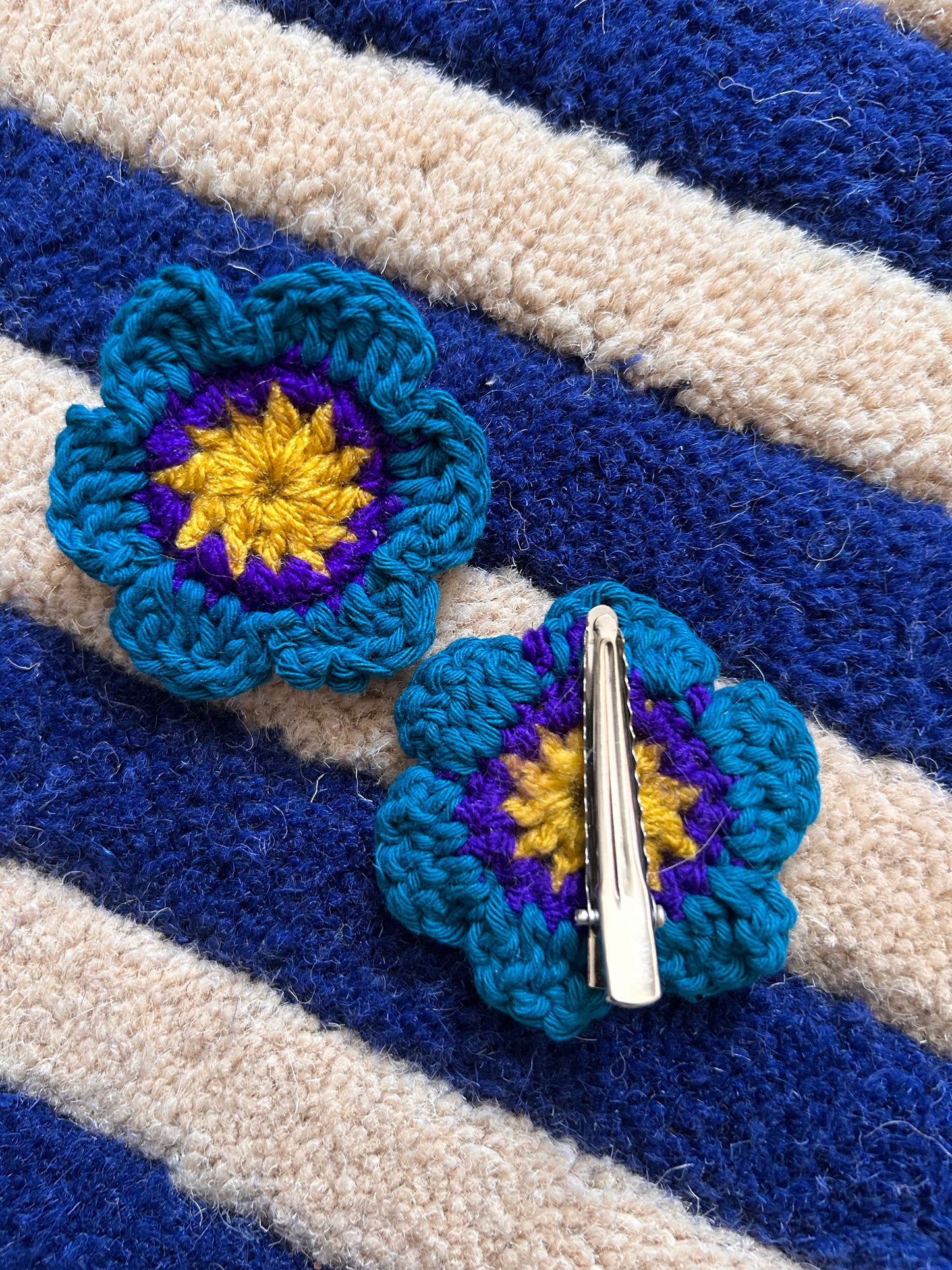 Crochet flower clip set