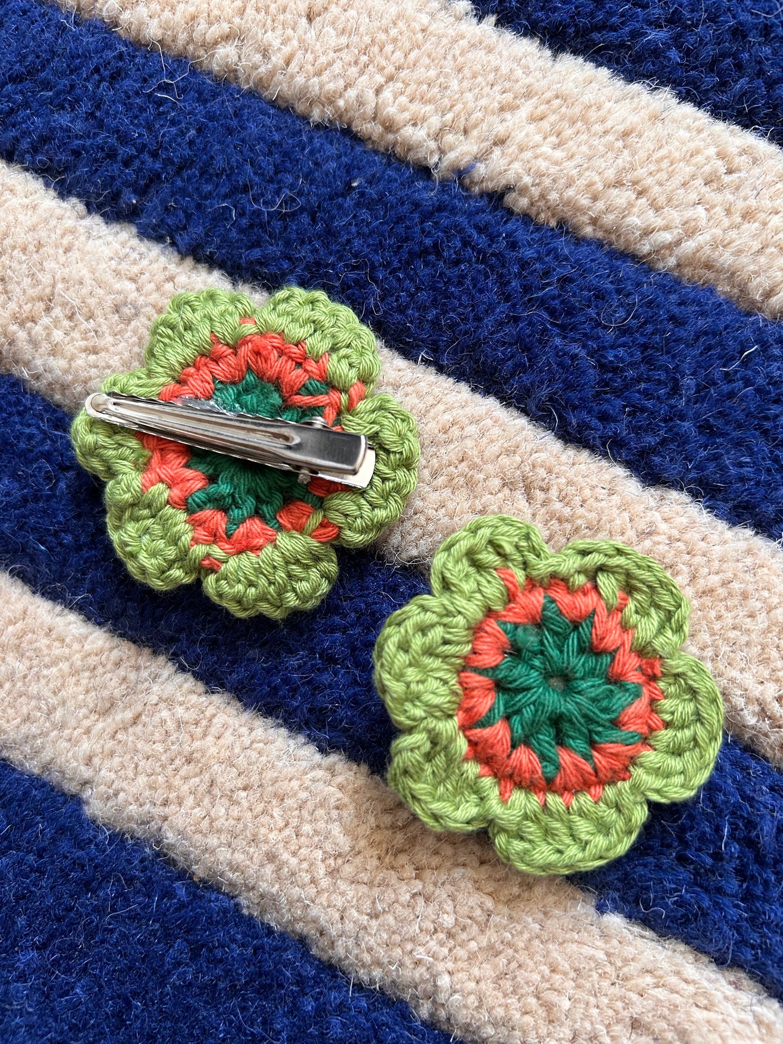 Crochet flower clip set