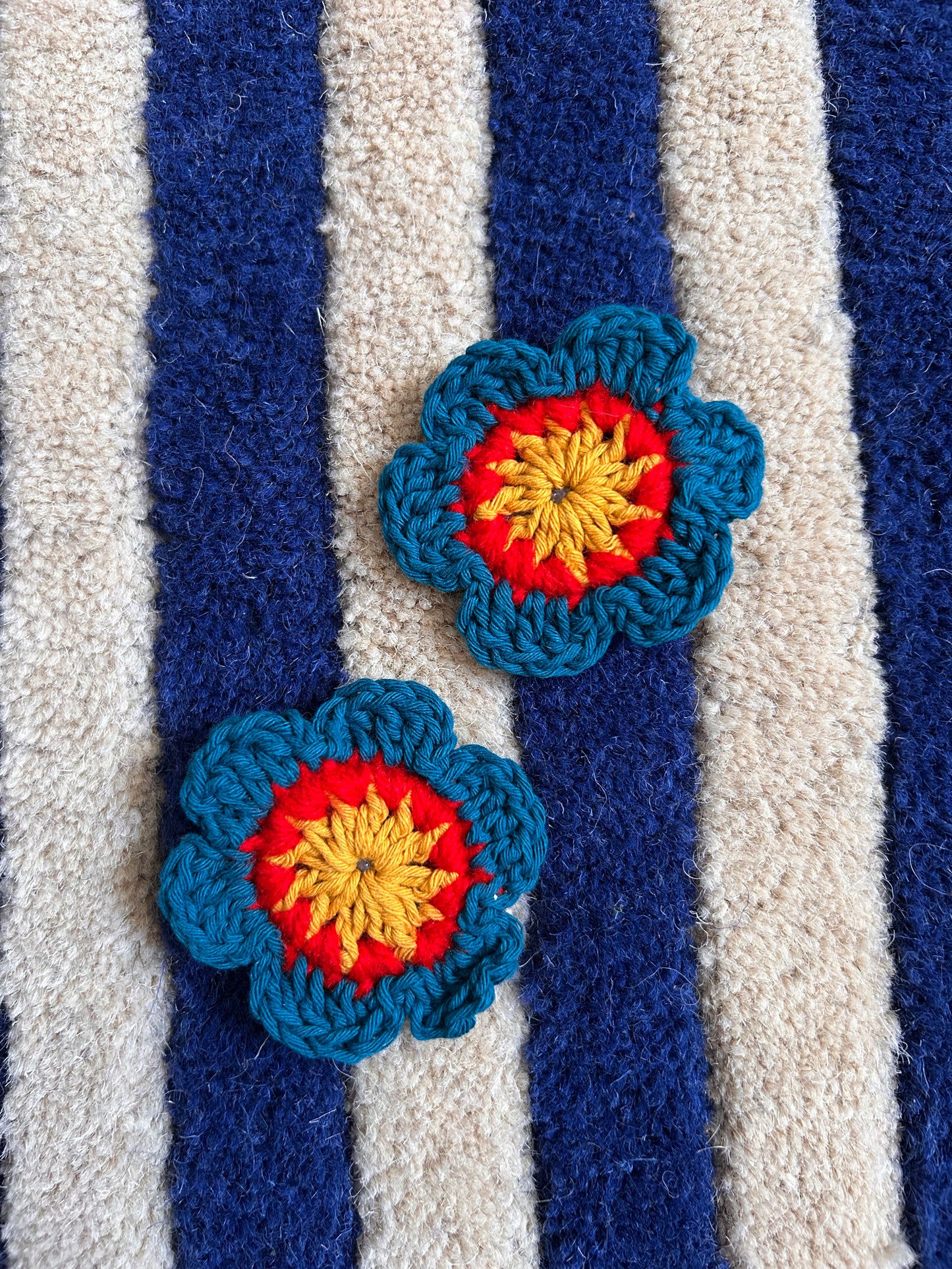 Crochet flower clip set