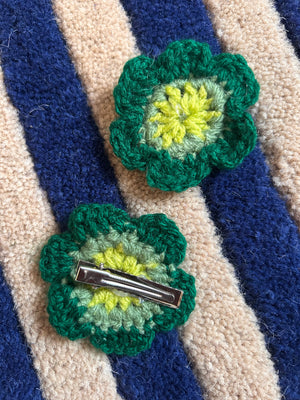 Crochet flower clip set