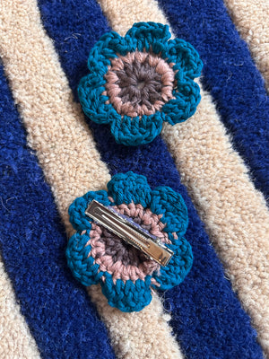 Crochet flower clip set