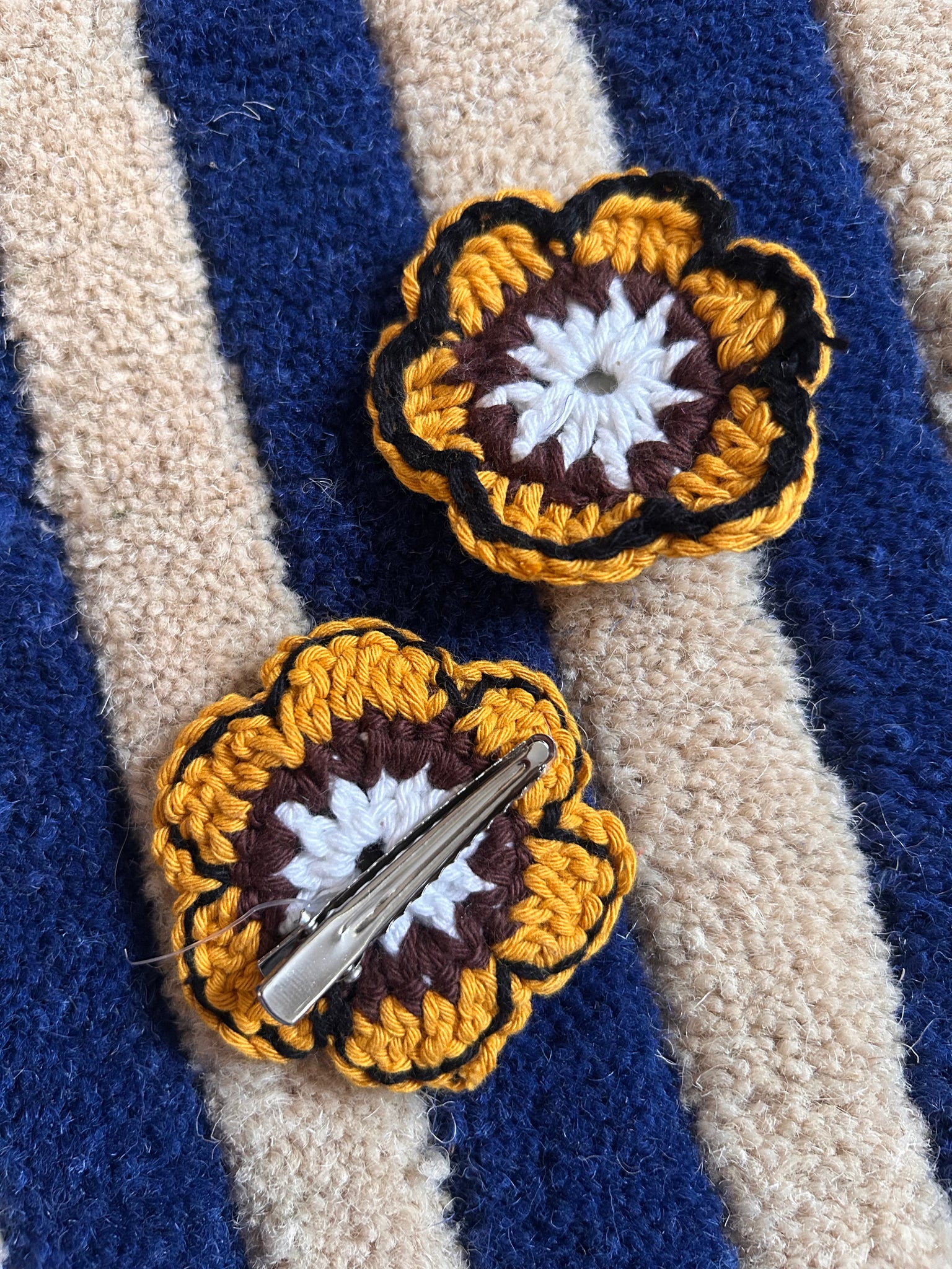 Crochet flower clip set